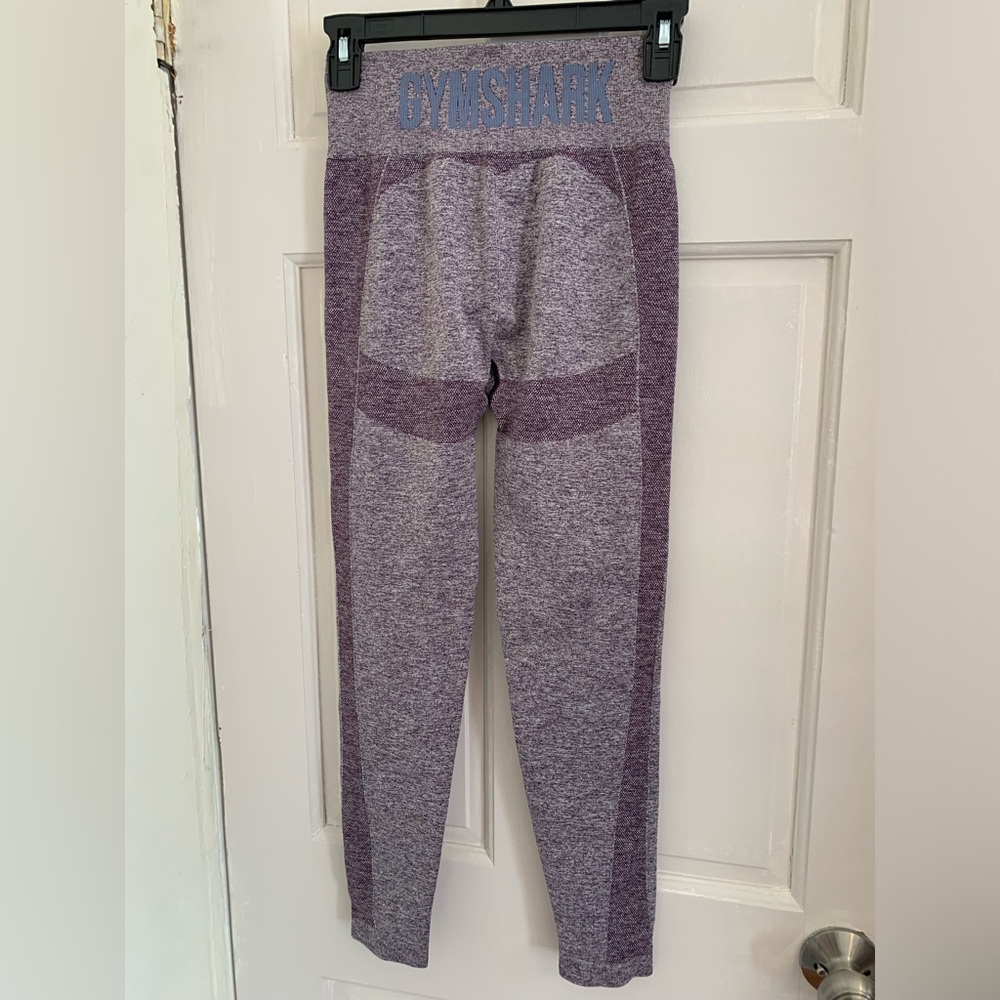Gymshark red/purple heathered compressive leggings size medium - Picture 3 of 4